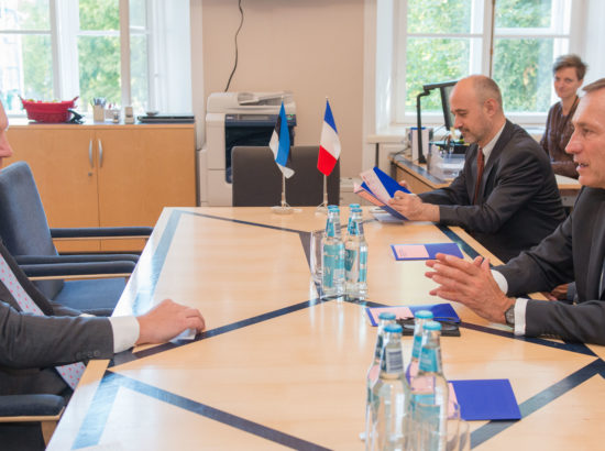 Riigikaitsekomisjoni esimees Marko Mihkelson kohtus Prantsusmaa Senati Balti riikide sõprusrühma delegatsiooniga